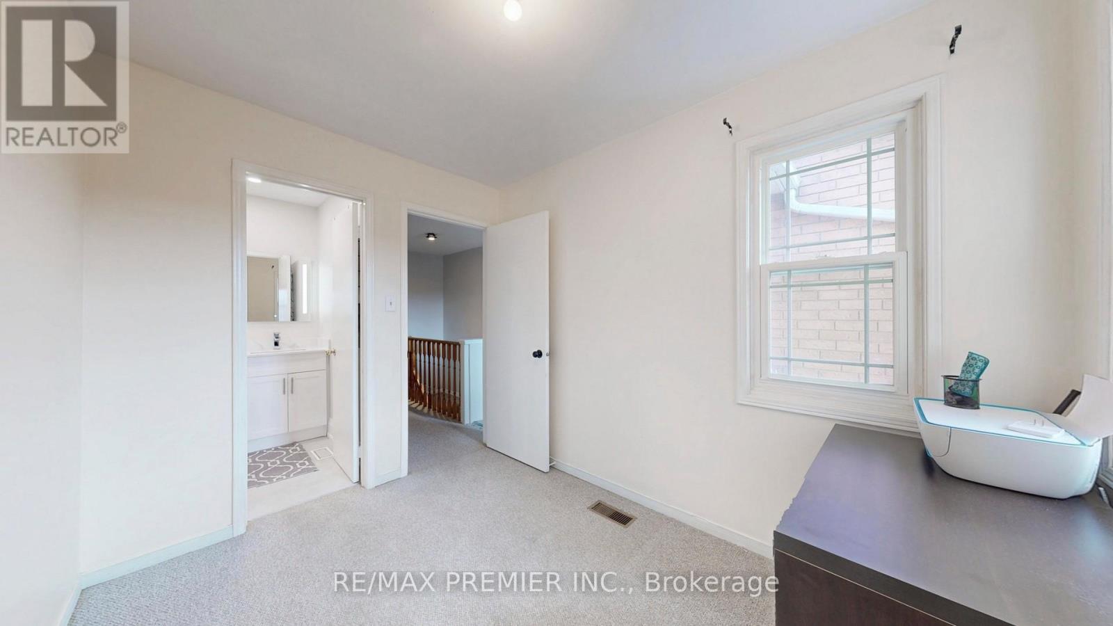 32 Weekes Drive, Ajax, Ontario  L1T 3T2 - Photo 22 - E13034702