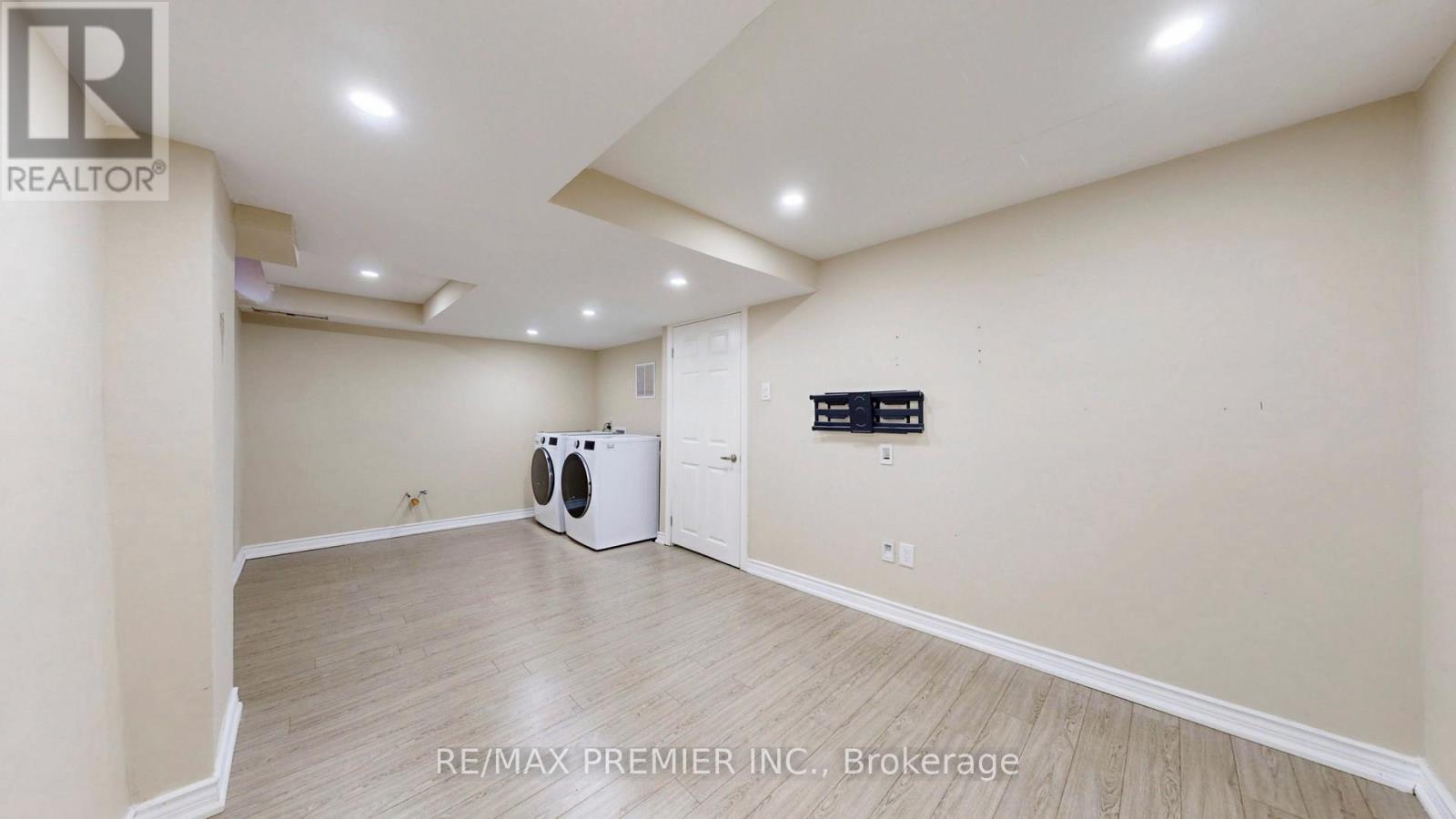 32 Weekes Drive, Ajax, Ontario  L1T 3T2 - Photo 37 - E13034702