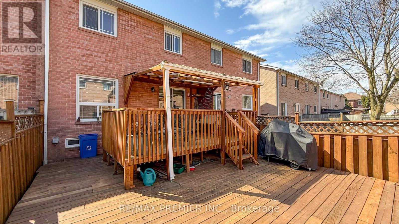 32 Weekes Drive, Ajax, Ontario  L1T 3T2 - Photo 43 - E13034702