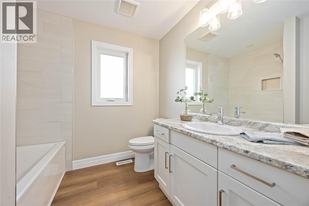 3520 Kawartha Drive, Plympton-Wyoming photo 13