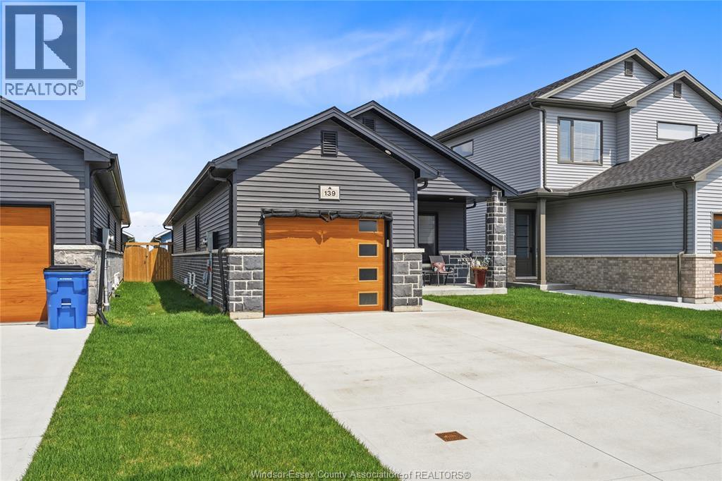 139 Ironwood Trail, Chatham, Ontario  N7M 0T3 - Photo 3 - 26008981
