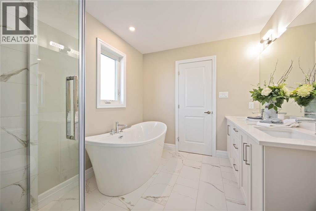3520 Kawartha Drive, Plympton-Wyoming photo 12