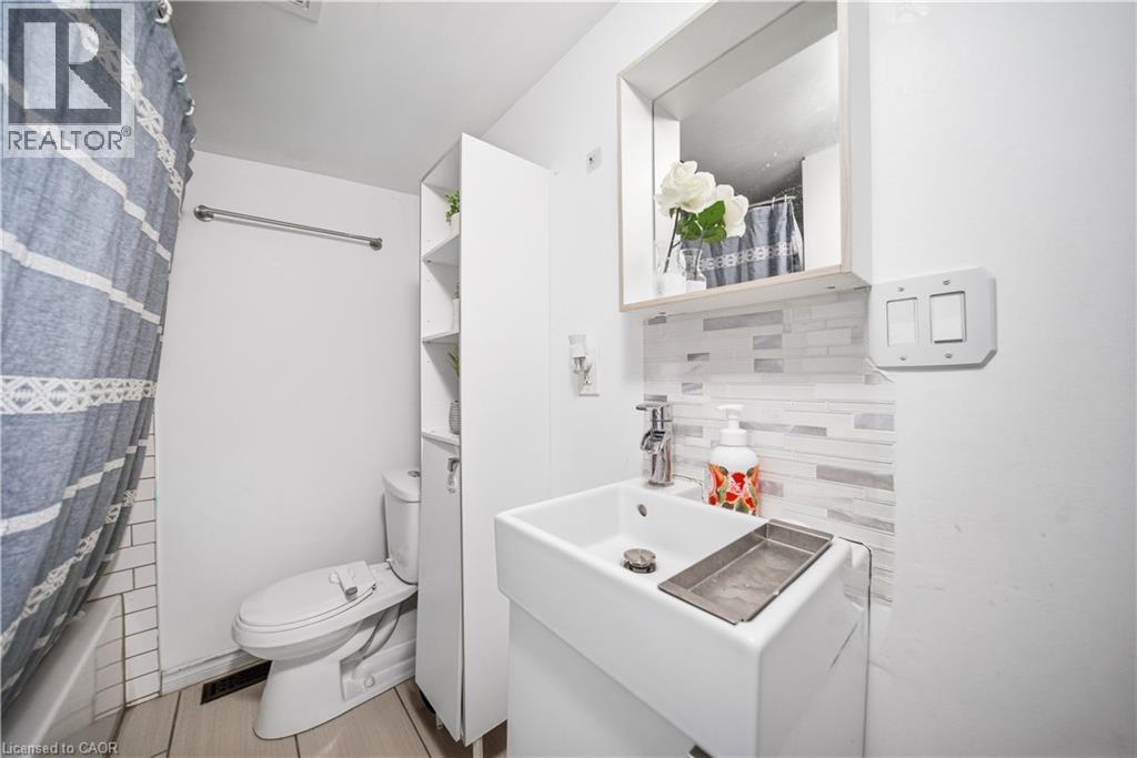 107 Queen Street S, Hamilton, Ontario  L8P 3R9 - Photo 25 - 40808863