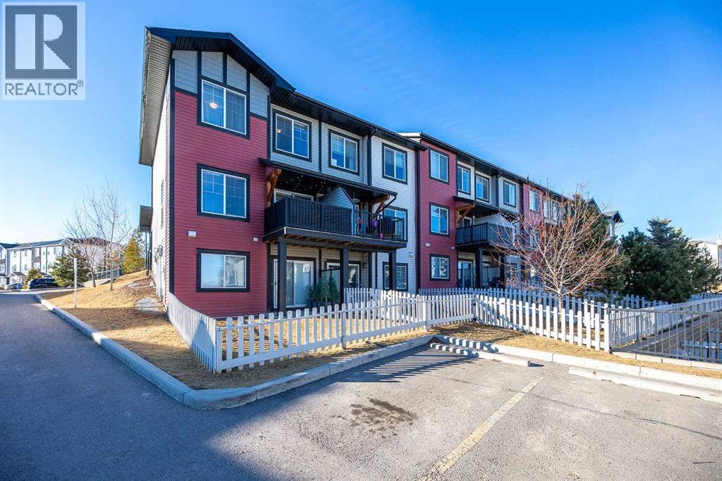 108 Jumping Pound Common, Cochrane, Alberta  T4C 2L1 - Photo 24 - A2299048