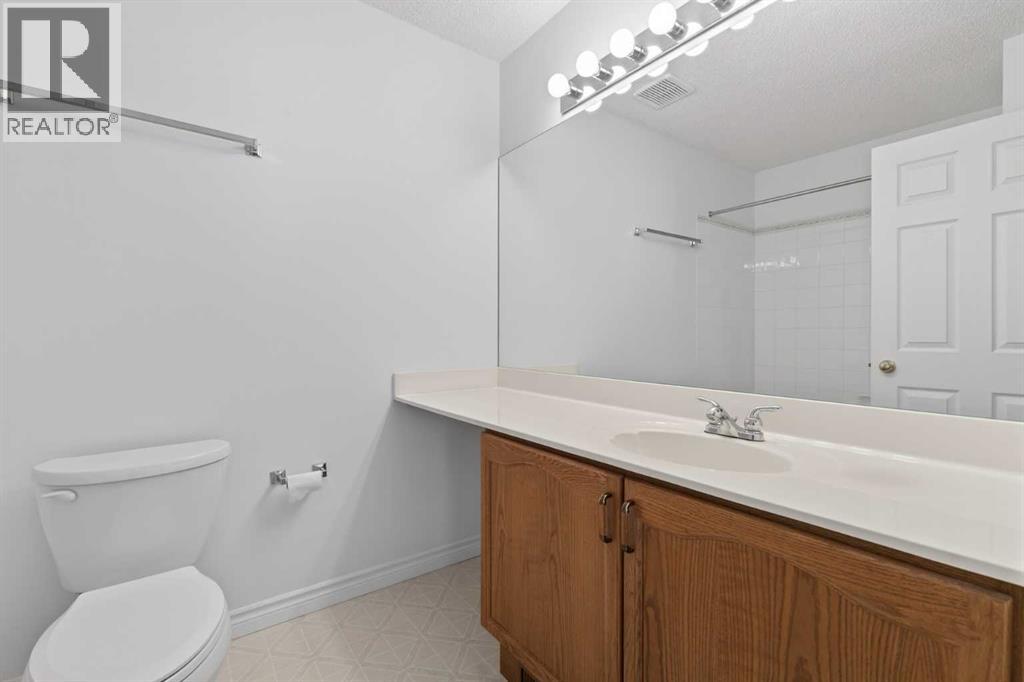 88 Scenic Gardens NW, Calgary, Alberta  T3L 1Y6 - Photo 39 - A2293812