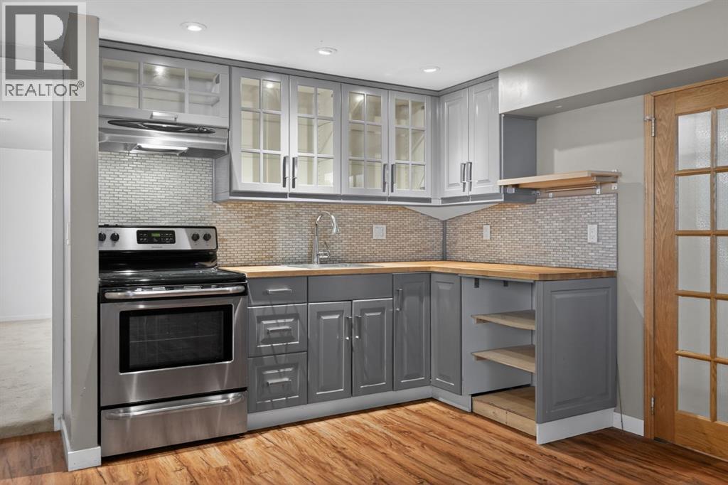 48 Carnarvon Way Nw, Calgary, Alberta  T2K 1W4 - Photo 29 - A2299371