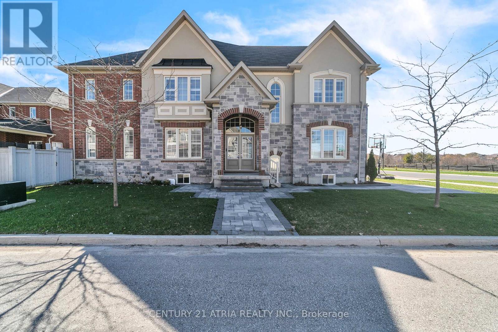 147 JOE DALES DRIVE, Georgina, Ontario