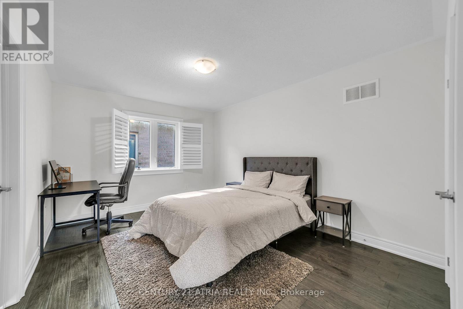 147 Joe Dales Drive, Georgina, Ontario  L4P 3E9 - Photo 17 - N13034272