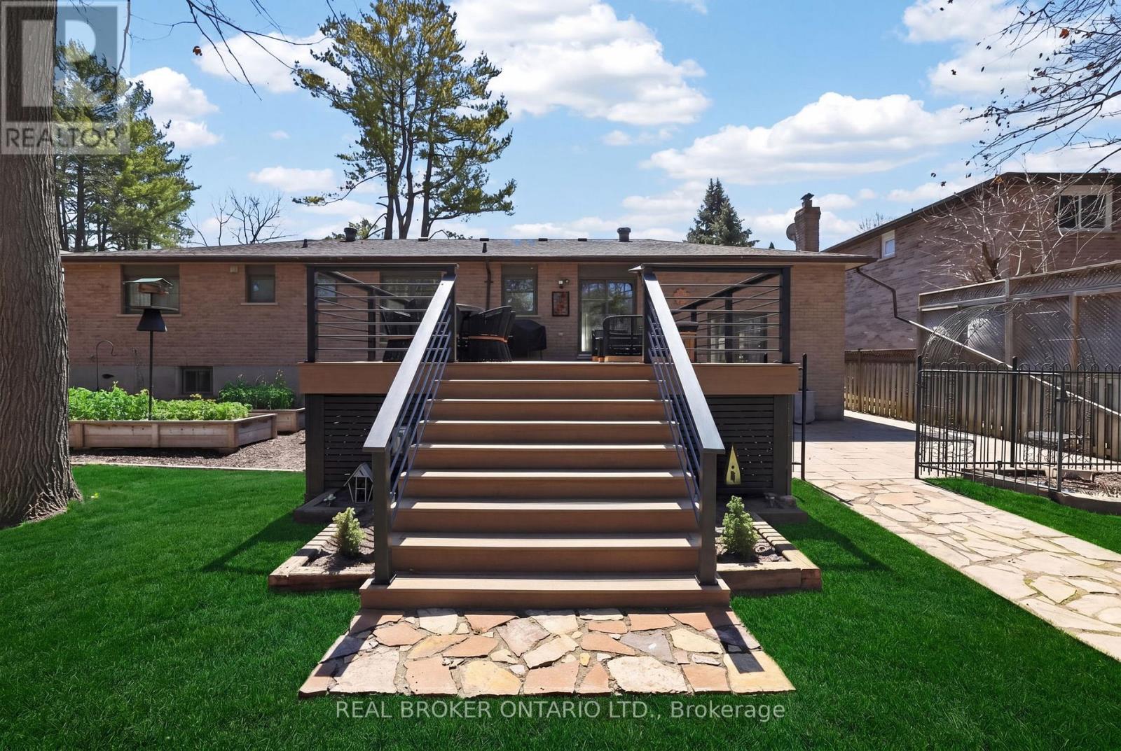 14 Tall Pines Trail, East Gwillimbury, Ontario  L9N 1J5 - Photo 36 - N13034330