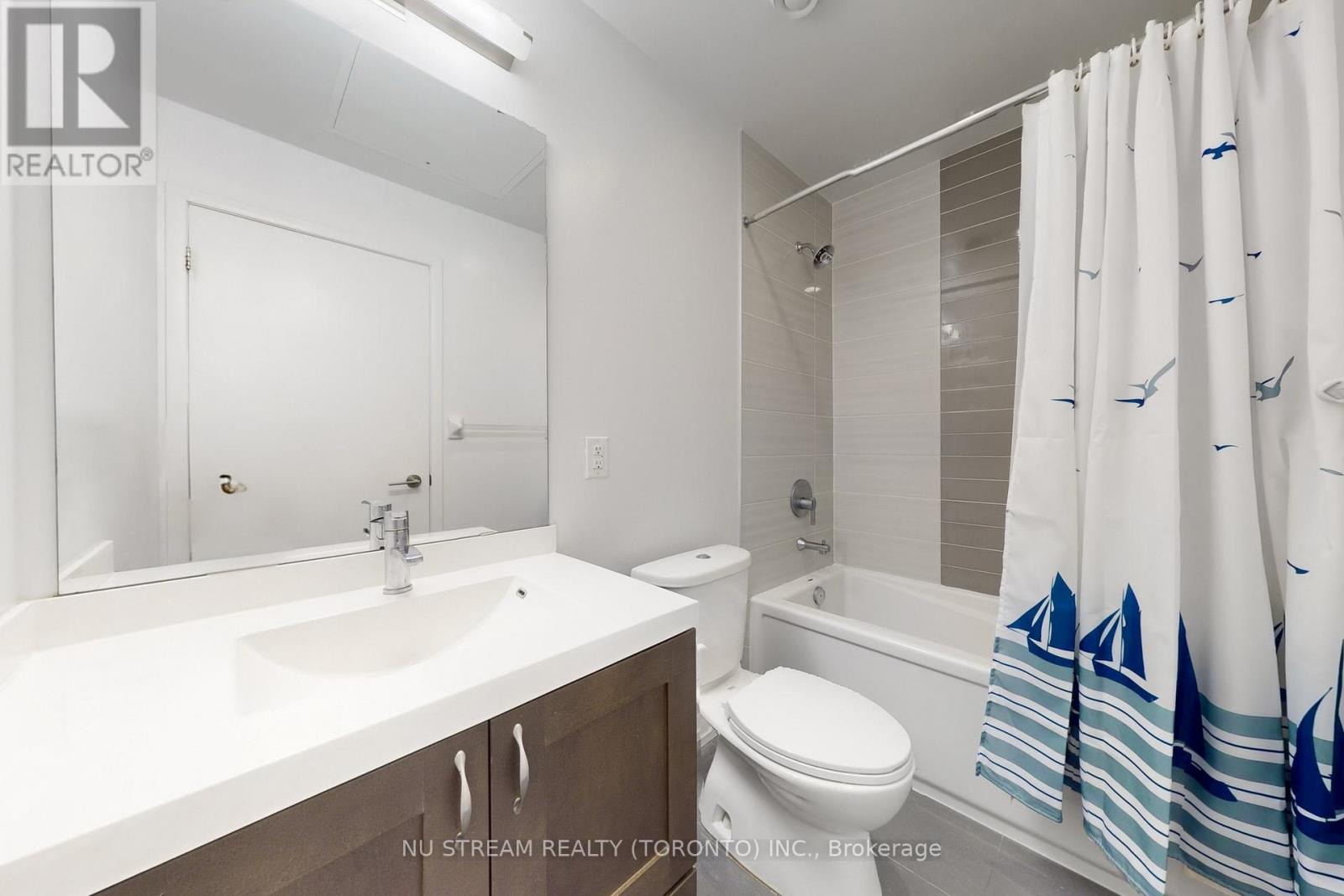 535 - 540 Bur Oak Avenue, Markham, Ontario  L6C 0Y2 - Photo 16 - N13034422