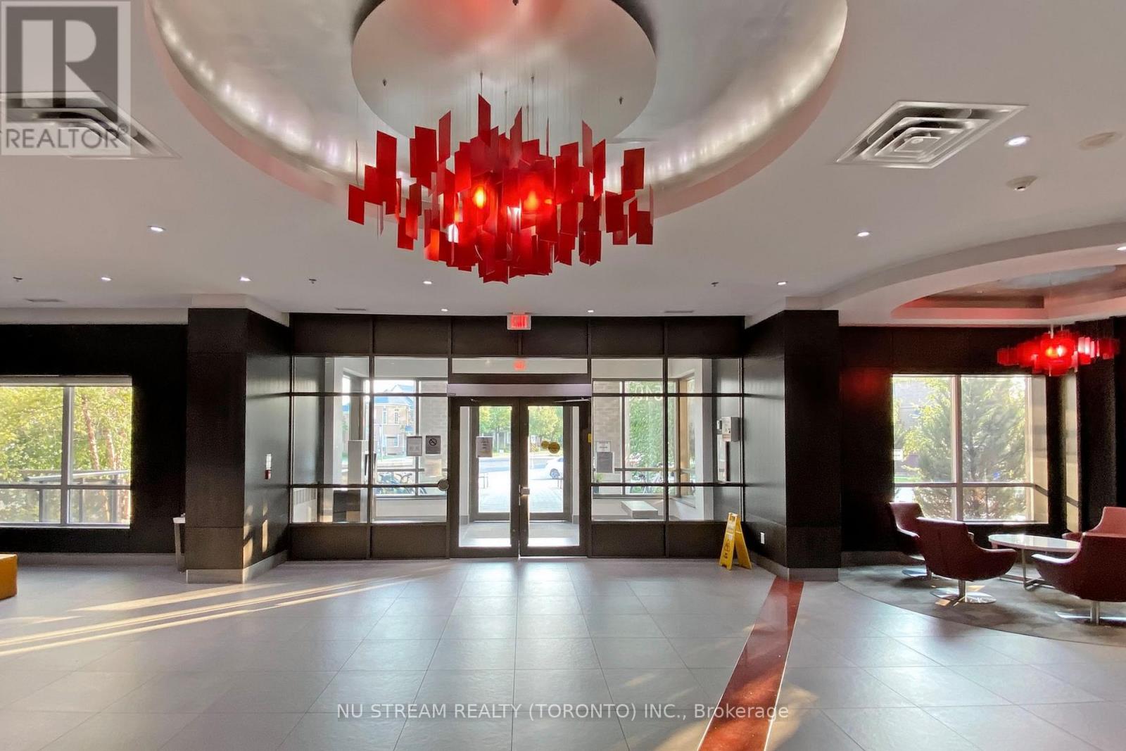 535 - 540 Bur Oak Avenue, Markham, Ontario  L6C 0Y2 - Photo 3 - N13034422