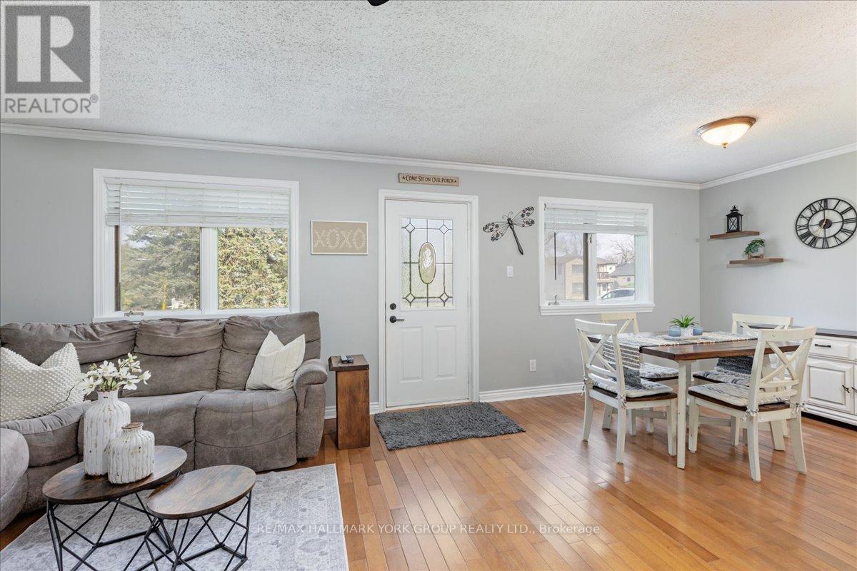 341 Pasadena Drive, Georgina, Ontario  L4P 2Z2 - Photo 7 - N13034436