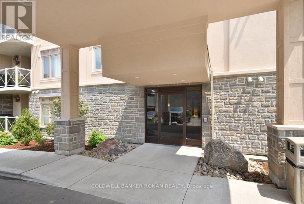 401 - 149 Church Street, King, Ontario  L0G 1T0 - Photo 2 - N13034456