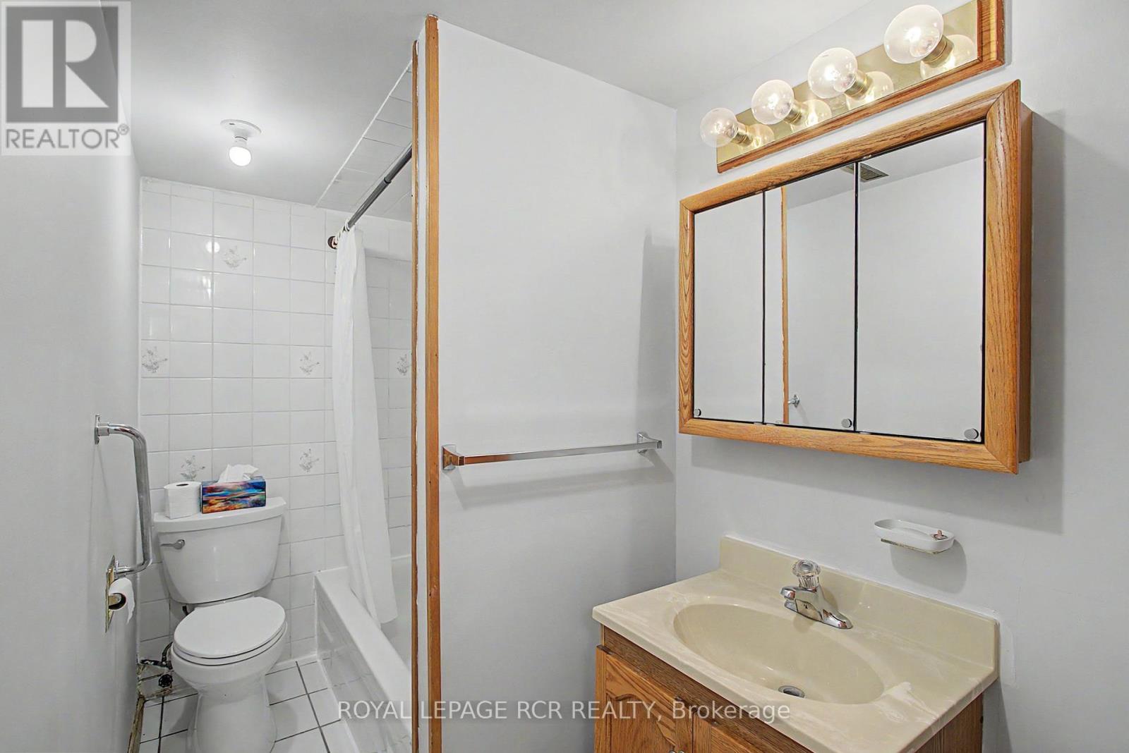 161 Charlotte Street S, Newmarket, Ontario  L3Y 3S7 - Photo 11 - N13034480