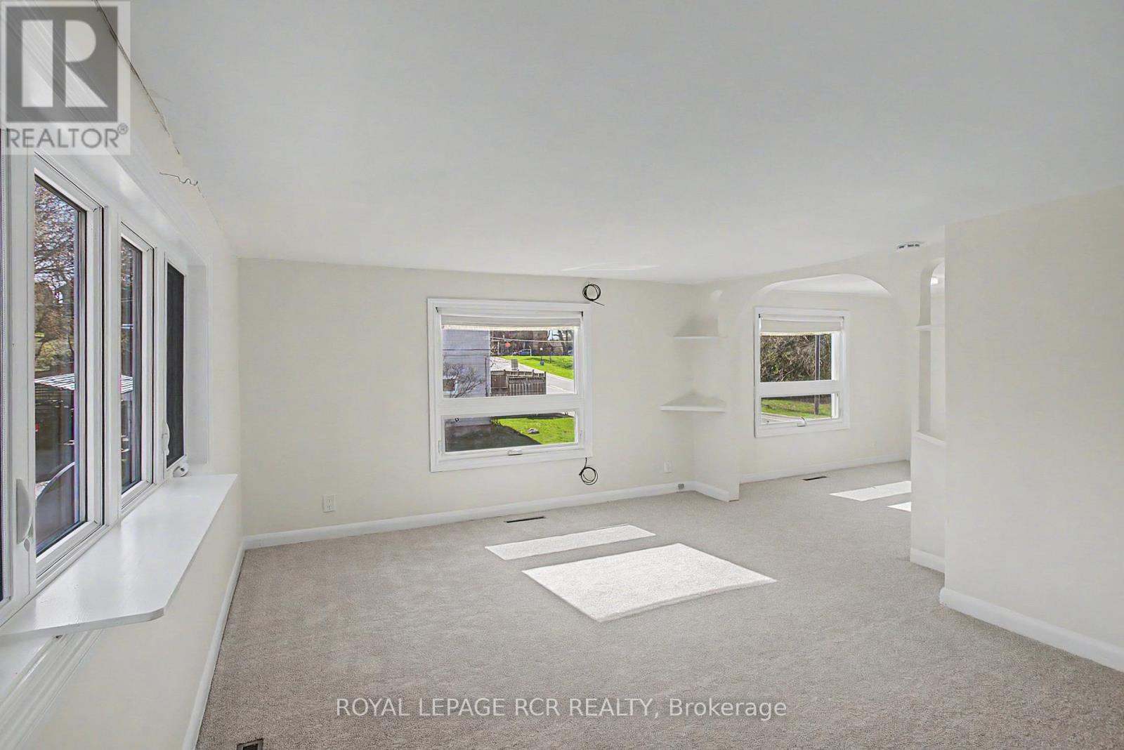 161 Charlotte Street S, Newmarket, Ontario  L3Y 3S7 - Photo 14 - N13034480