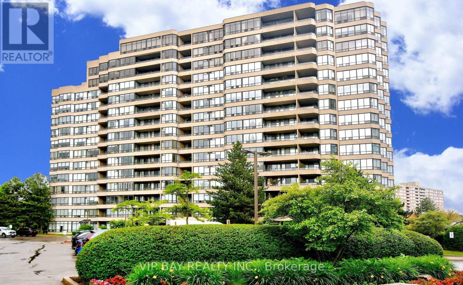 524 - 32 CLARISSA DRIVE, Richmond Hill, Ontario