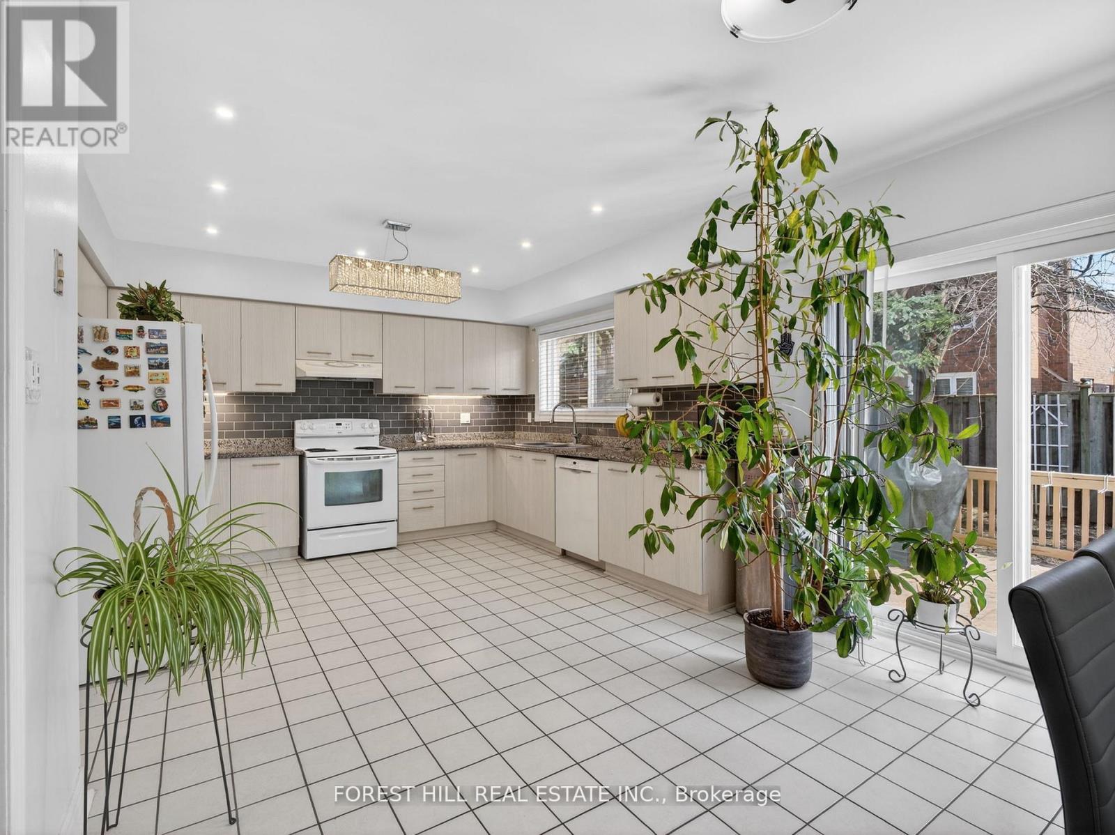 43 Rockwood Crescent, Vaughan, Ontario  L4J 7T2 - Photo 11 - N13034562