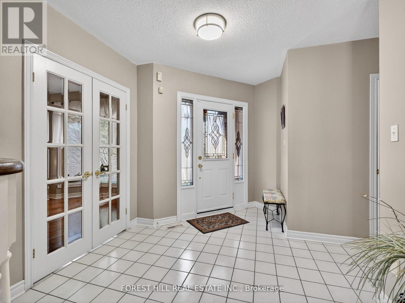 43 Rockwood Crescent, Vaughan, Ontario  L4J 7T2 - Photo 2 - N13034562