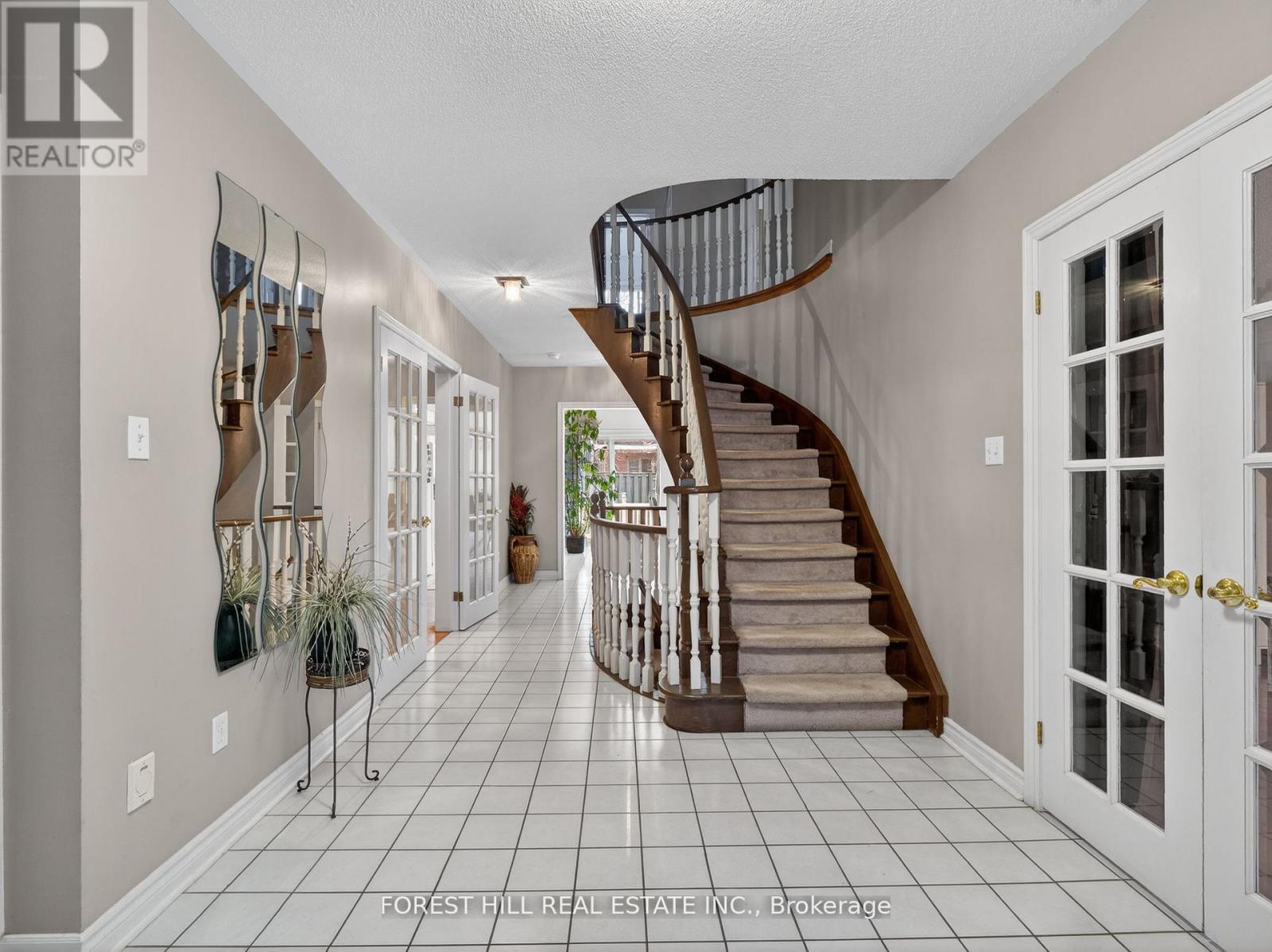 43 Rockwood Crescent, Vaughan, Ontario  L4J 7T2 - Photo 4 - N13034562