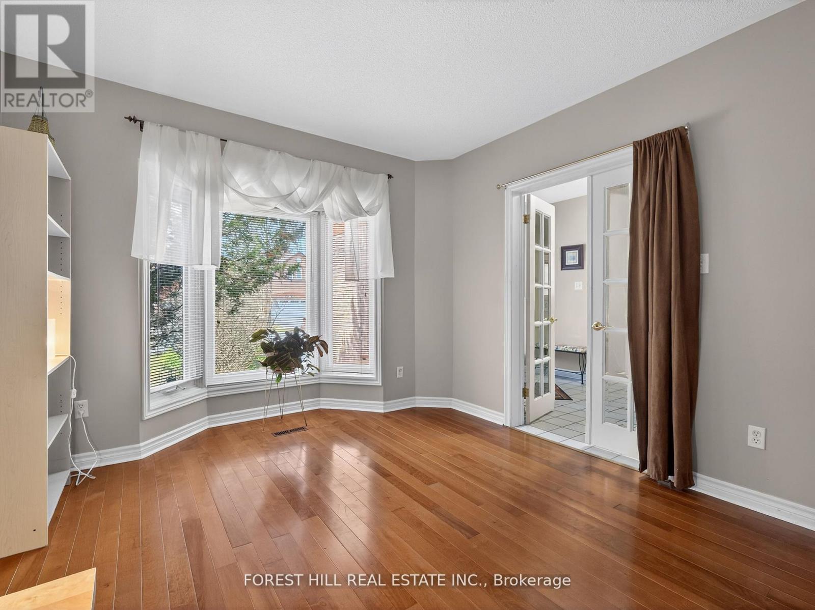 43 Rockwood Crescent, Vaughan, Ontario  L4J 7T2 - Photo 5 - N13034562