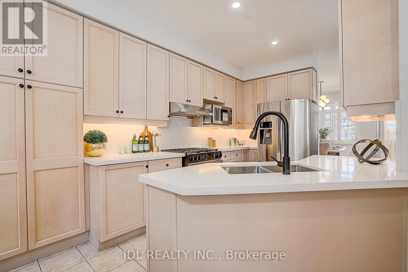 2 Catalina Crescent, Richmond Hill, Ontario  L4S 2G2 - Photo 18 - N13034662