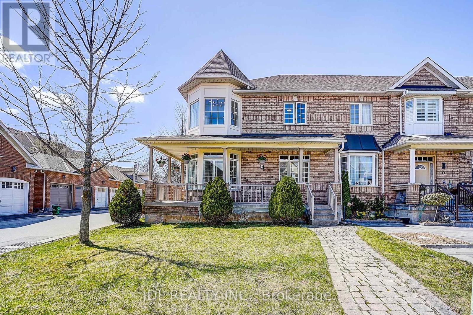 2 Catalina Crescent, Richmond Hill, Ontario  L4S 2G2 - Photo 4 - N13034662