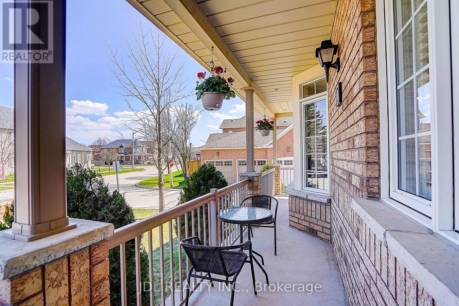 2 Catalina Crescent, Richmond Hill, Ontario  L4S 2G2 - Photo 6 - N13034662