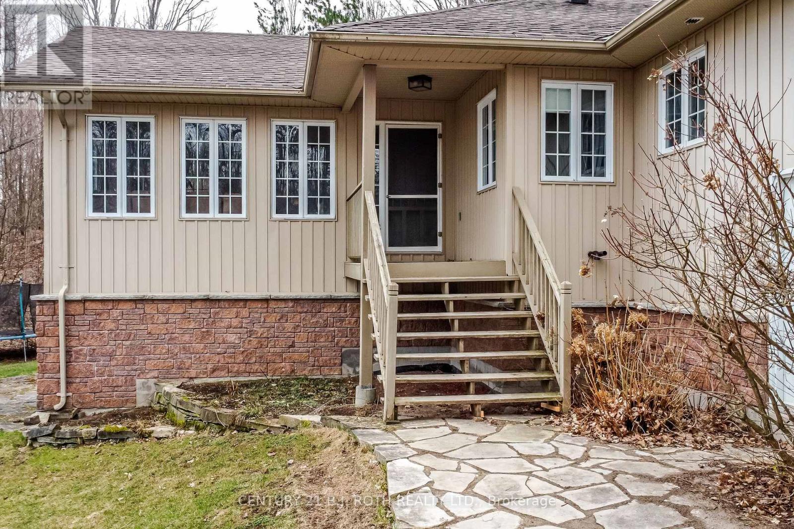 4927 25 Side Road, Essa, Ontario  L4M 4S4 - Photo 4 - N13034672