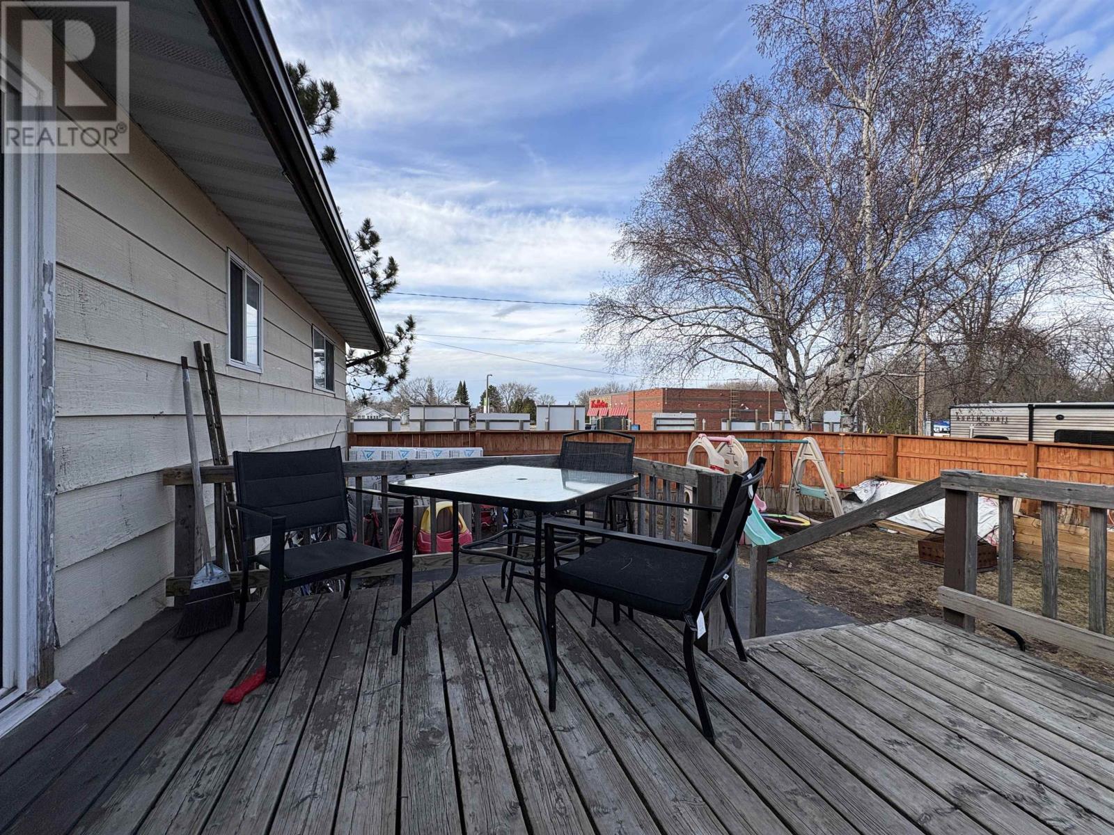 566 Elm Ave, Fort Frances, Ontario  P9A 3J4 - Photo 36 - TB2600772