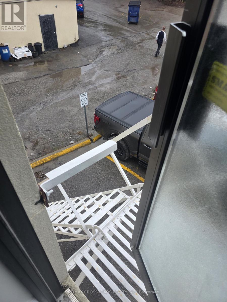 5 - 15221 Yonge Street, Aurora, Ontario  L4G 1L8 - Photo 9 - N13034690