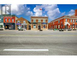 5 - 15221 YONGE STREET, Aurora, Ontario