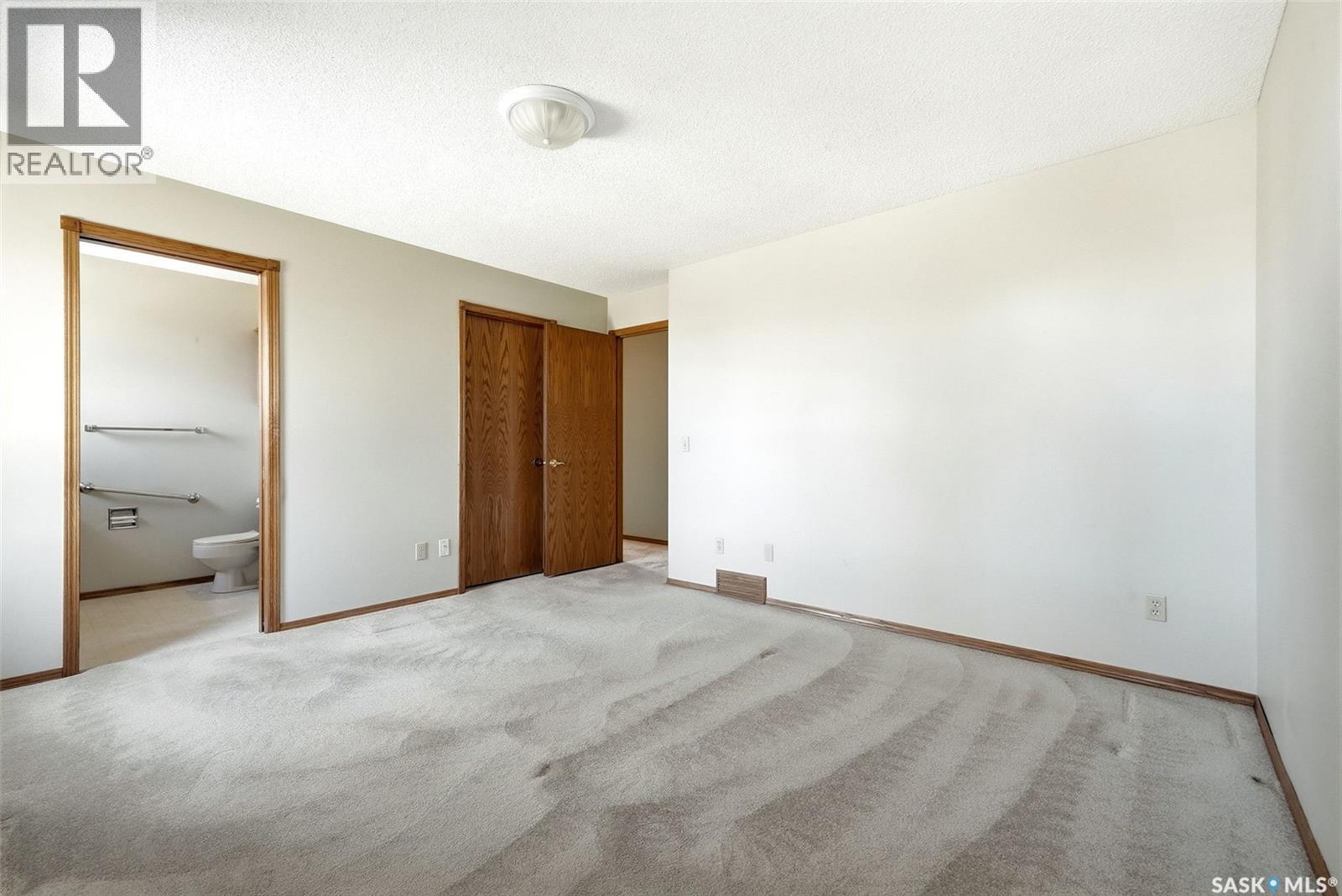 1083 Wascana Highlands, Regina, Saskatchewan  S4V 2K2 - Photo 16 - SK033647