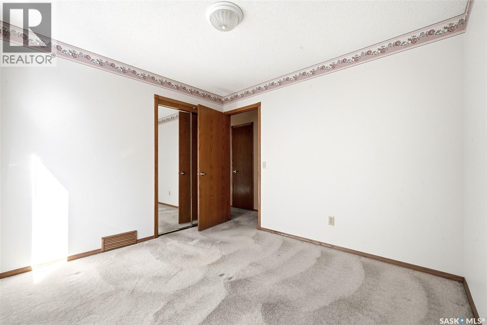 1083 Wascana Highlands, Regina, Saskatchewan  S4V 2K2 - Photo 24 - SK033647