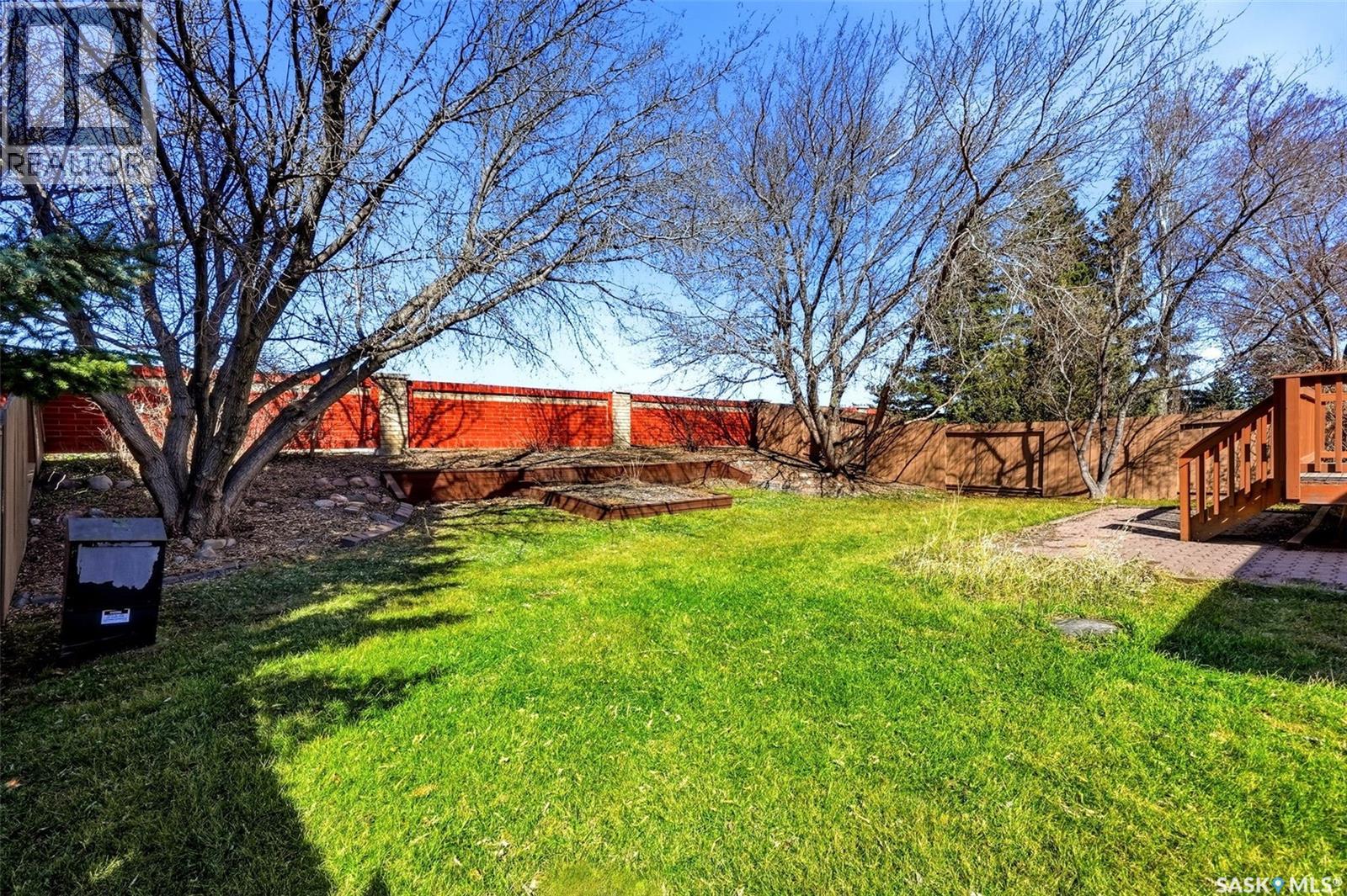 1083 Wascana Highlands, Regina, Saskatchewan  S4V 2K2 - Photo 33 - SK033647