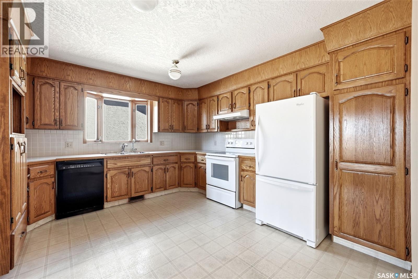 1083 Wascana Highlands, Regina, Saskatchewan  S4V 2K2 - Photo 7 - SK033647