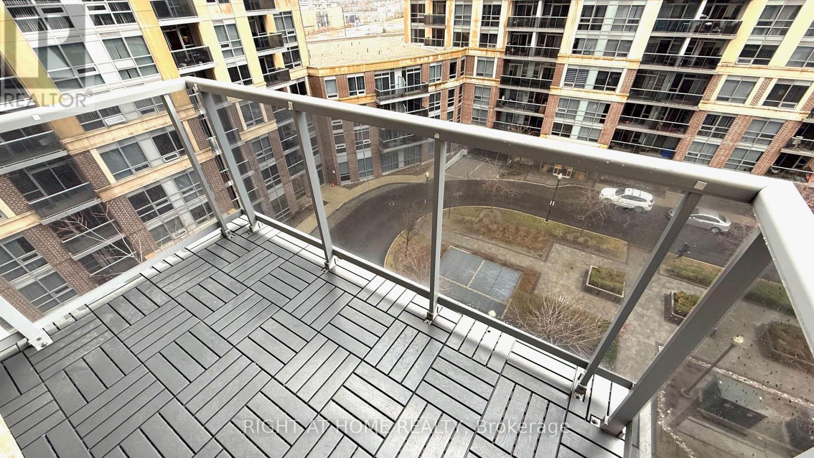 704 - 5 Michael Power Place, Toronto, Ontario  M9A 0A3 - Photo 17 - W13022868