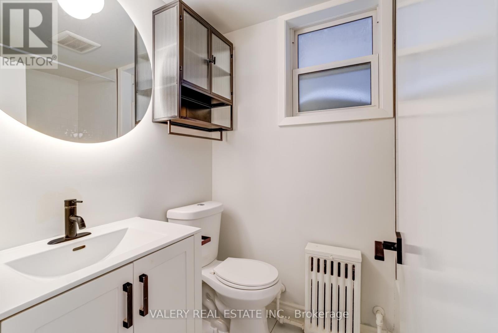 Basement - 32 Little Boulevard, Toronto, Ontario  M6E 4N2 - Photo 5 - W12801100