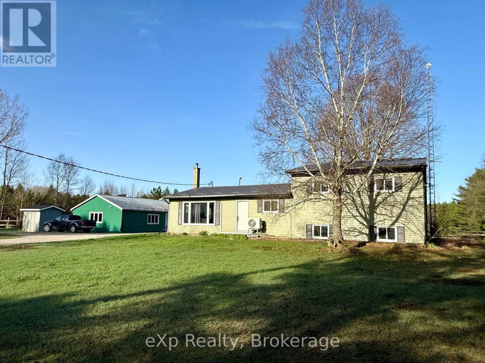 174364 Mulock Road, West Grey, Ontario  N0G 1S0 - Photo 3 - X12878312