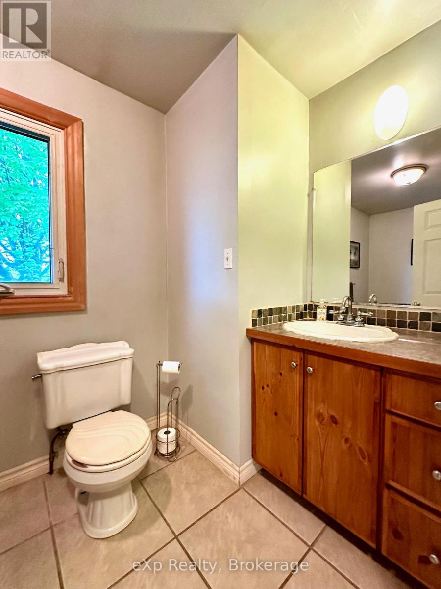 174364 Mulock Road, West Grey, Ontario  N0G 1S0 - Photo 16 - X12878312