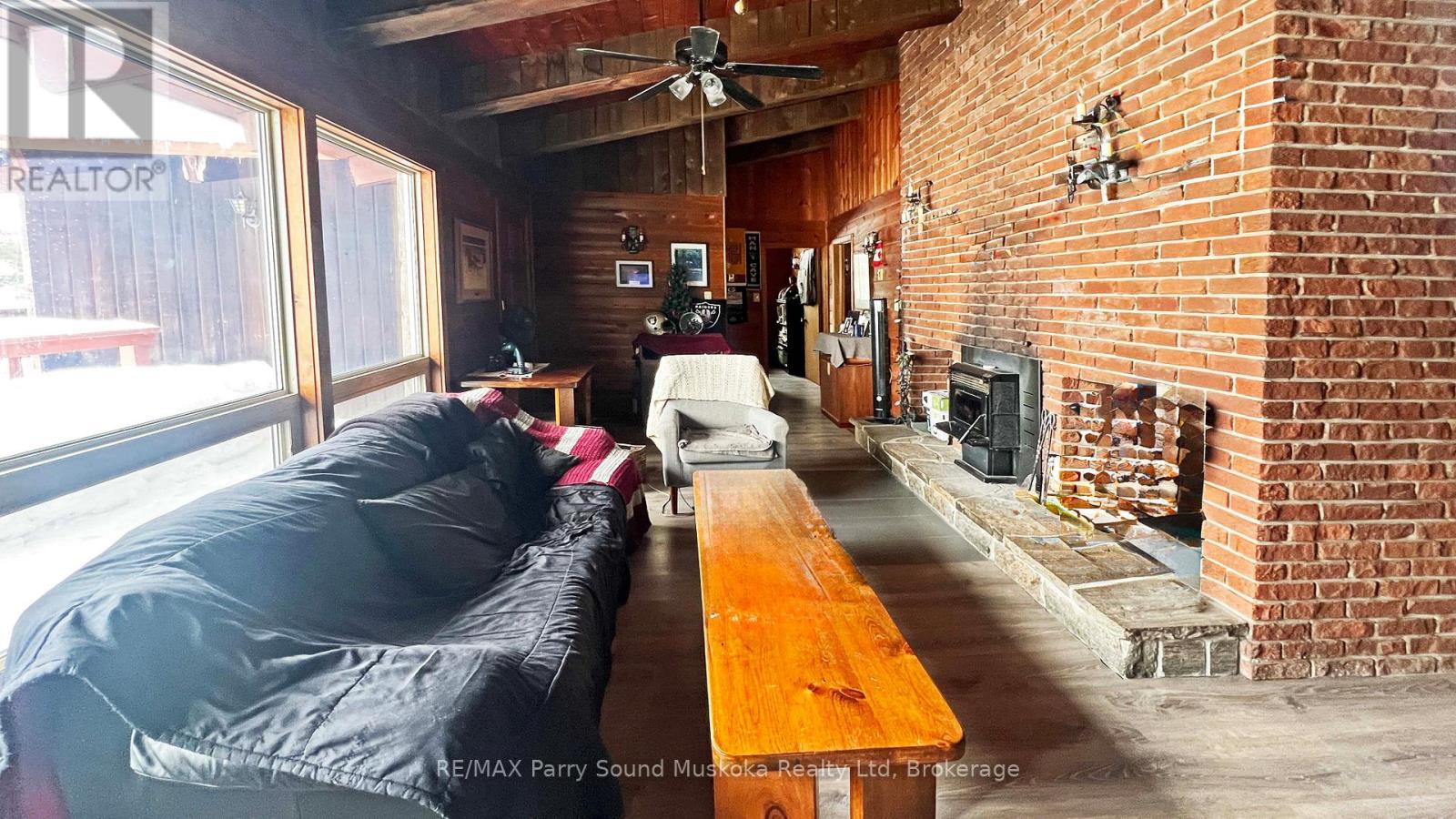 45 Ridgeway Drive, Carling, Ontario  P0G 1G0 - Photo 10 - X12888708