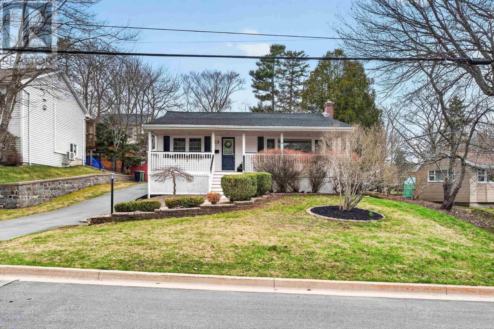 47 Douglas Crescent, Halifax, Nova Scotia  B3M 3B6 - Photo 3 - 202608340