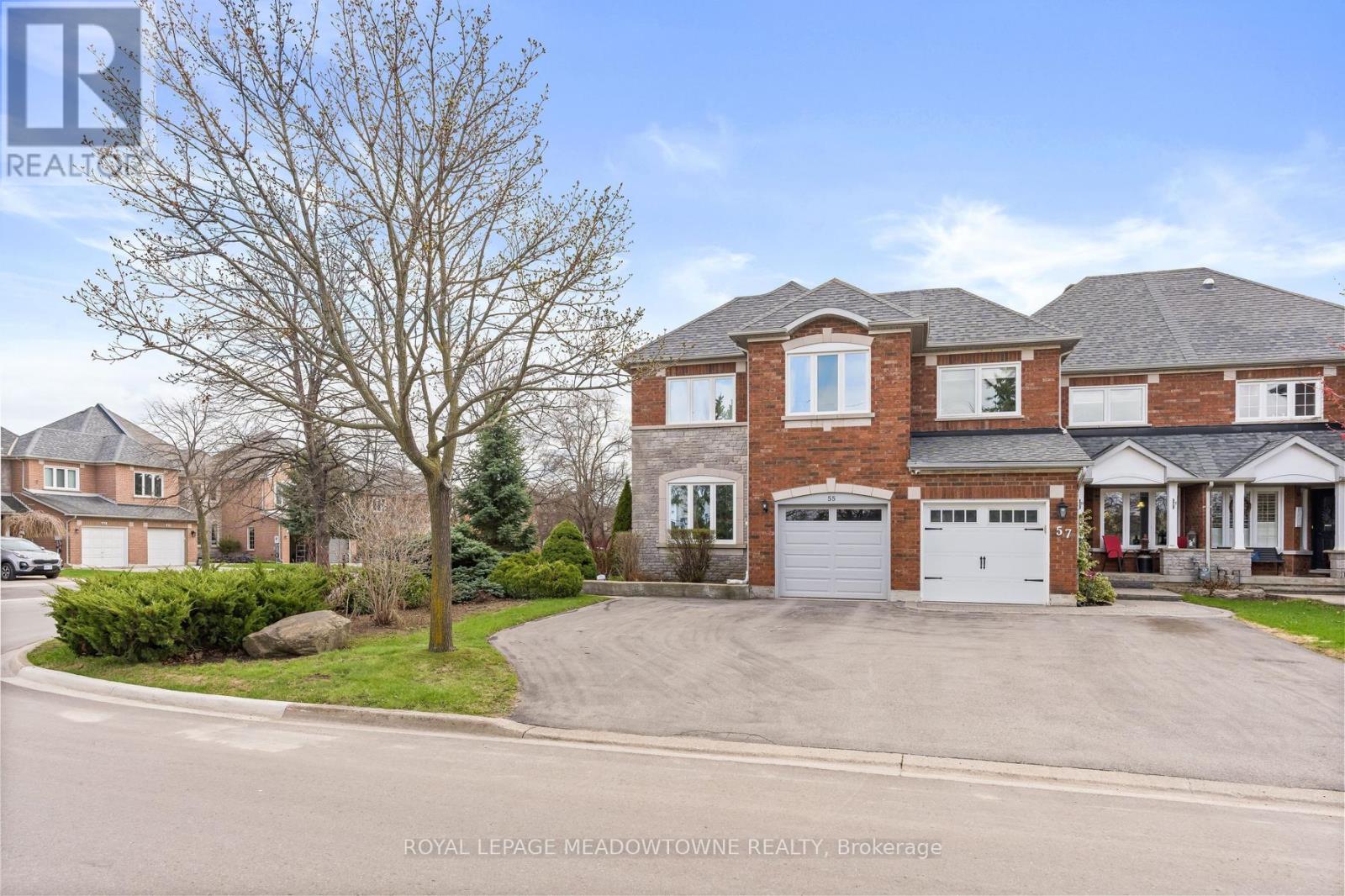 55 James Young Drive, Halton Hills, Ontario  L7G 5S5 - Photo 2 - W13034248