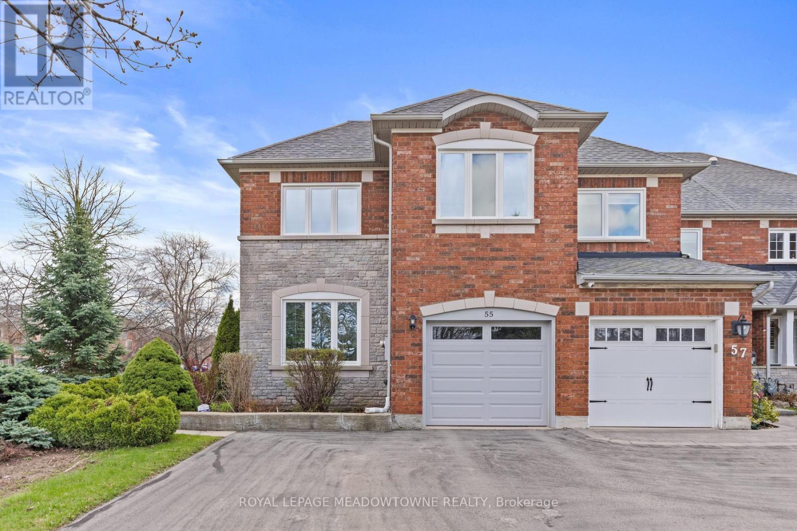 55 James Young Drive, Halton Hills, Ontario  L7G 5S5 - Photo 3 - W13034248