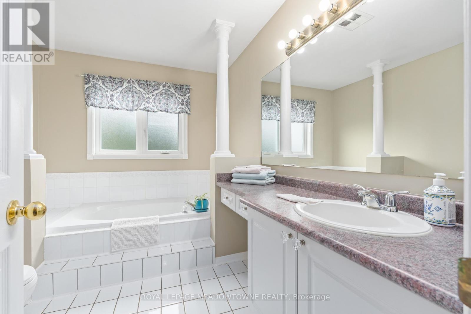 55 James Young Drive, Halton Hills, Ontario  L7G 5S5 - Photo 36 - W13034248