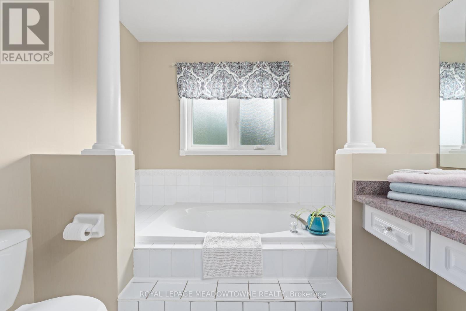 55 James Young Drive, Halton Hills, Ontario  L7G 5S5 - Photo 37 - W13034248