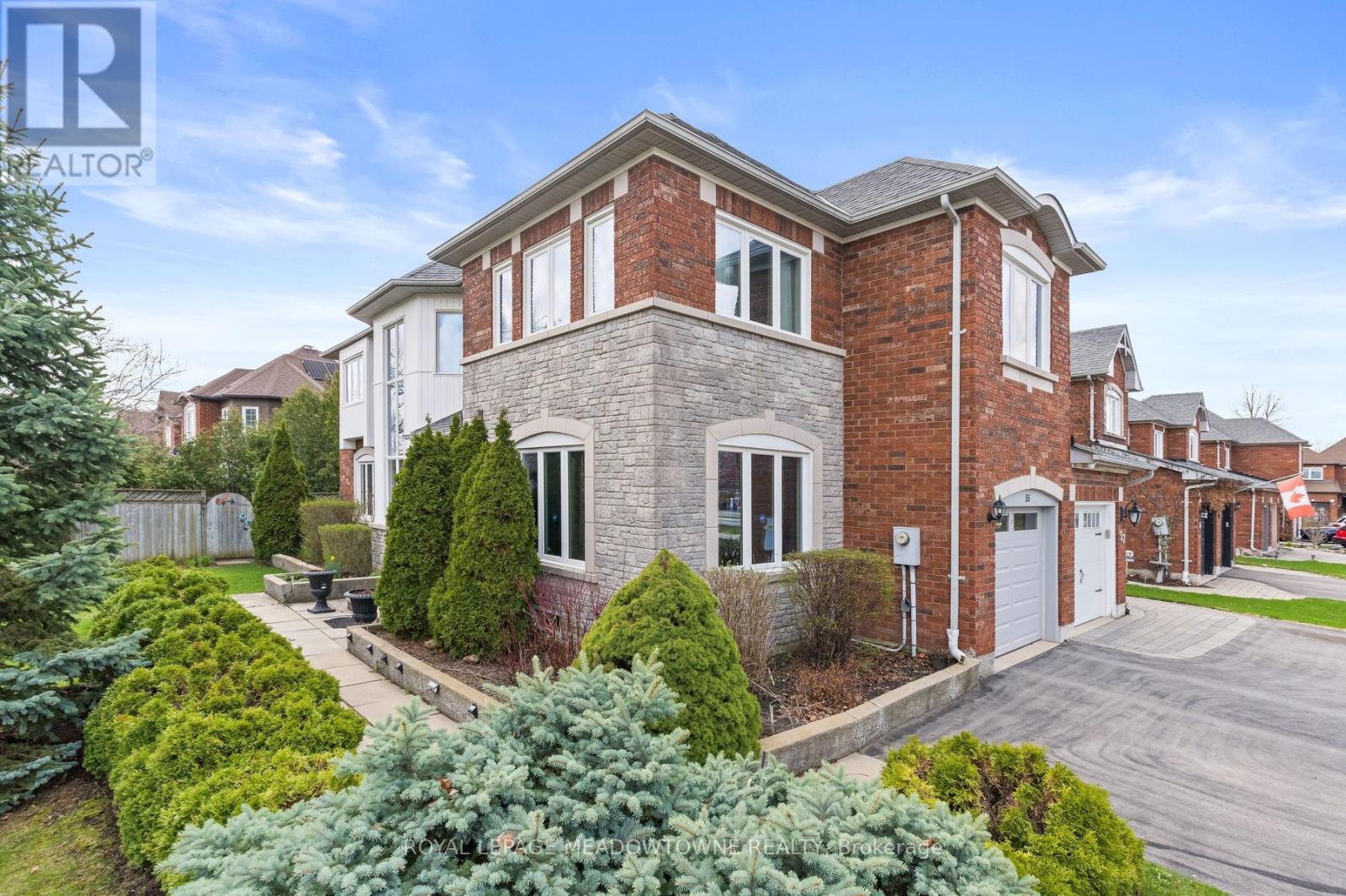 55 James Young Drive, Halton Hills, Ontario  L7G 5S5 - Photo 5 - W13034248