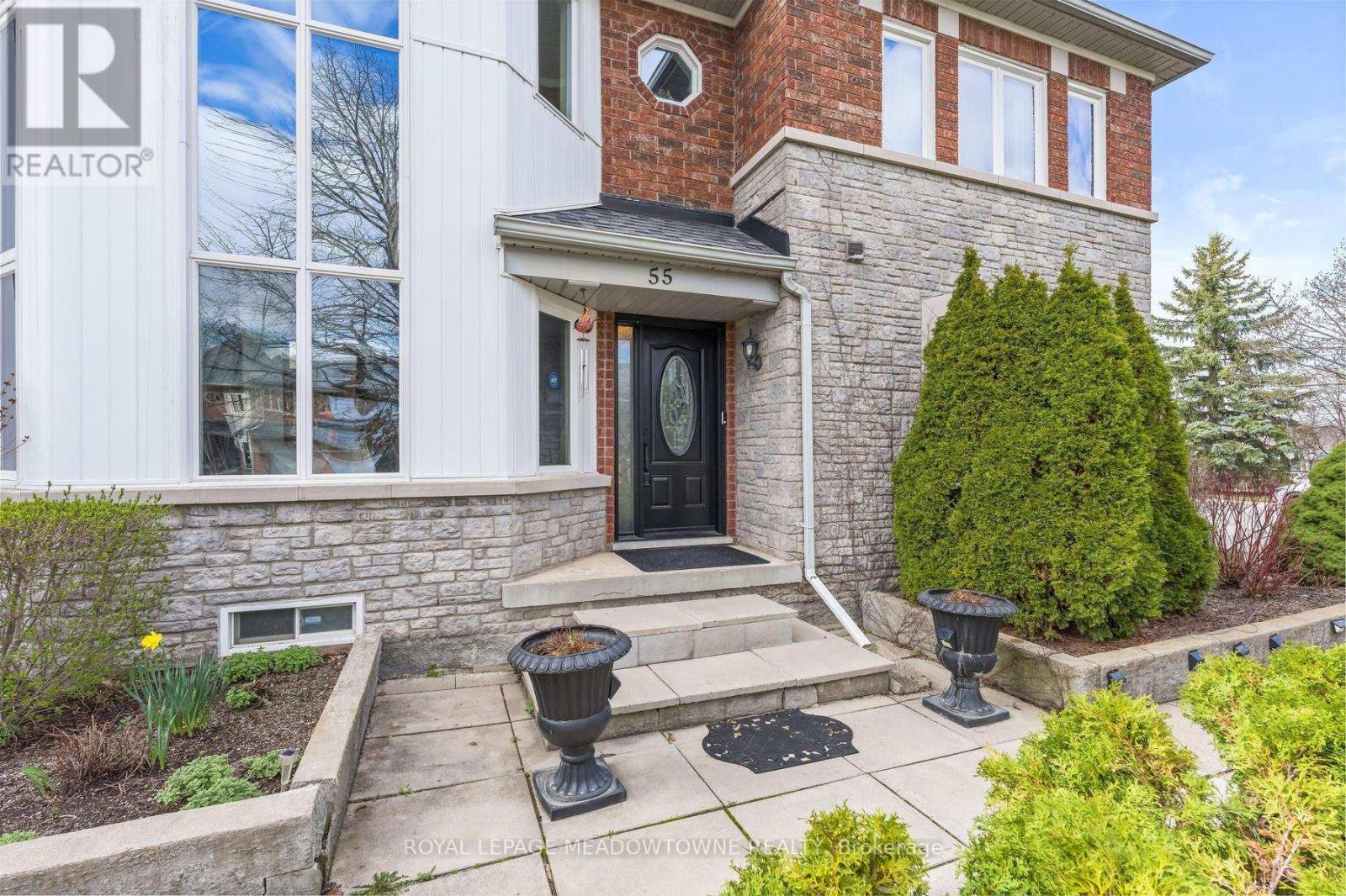 55 James Young Drive, Halton Hills, Ontario  L7G 5S5 - Photo 8 - W13034248