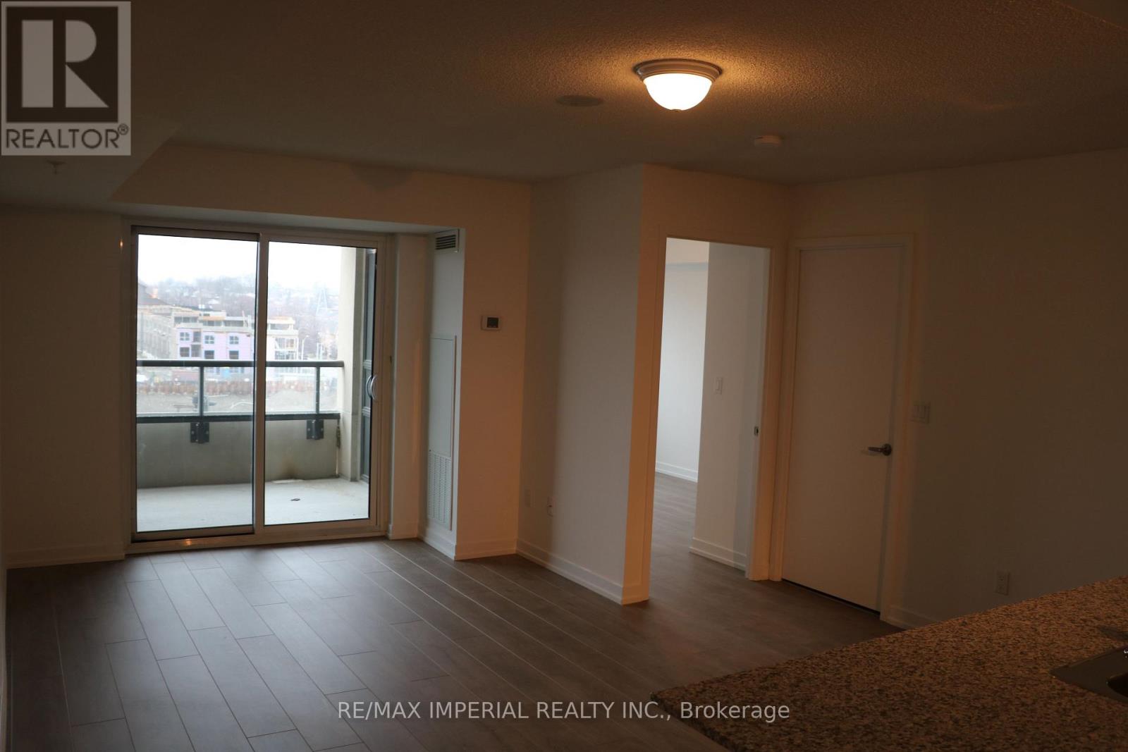 710 - 1410 Dupont Street, Toronto, Ontario  M6H 2B1 - Photo 12 - W13034280