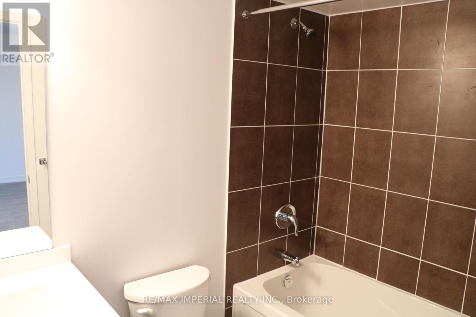 710 - 1410 Dupont Street, Toronto, Ontario  M6H 2B1 - Photo 15 - W13034280