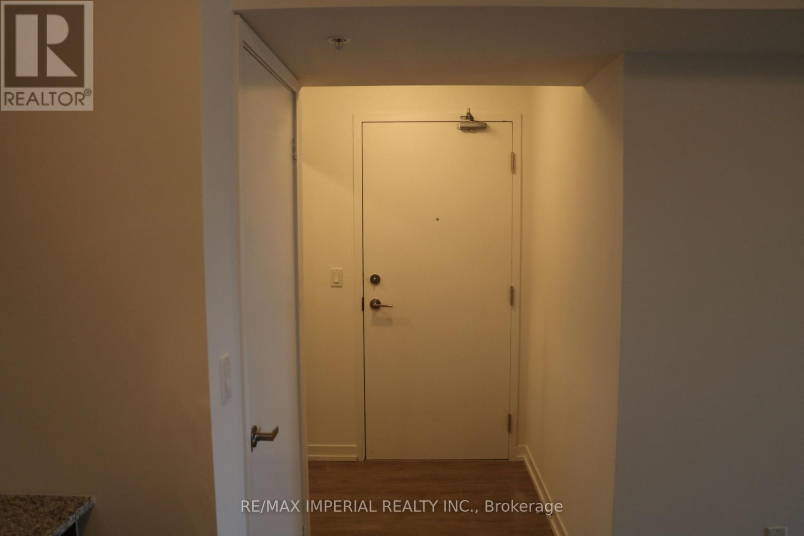 710 - 1410 Dupont Street, Toronto, Ontario  M6H 2B1 - Photo 9 - W13034280